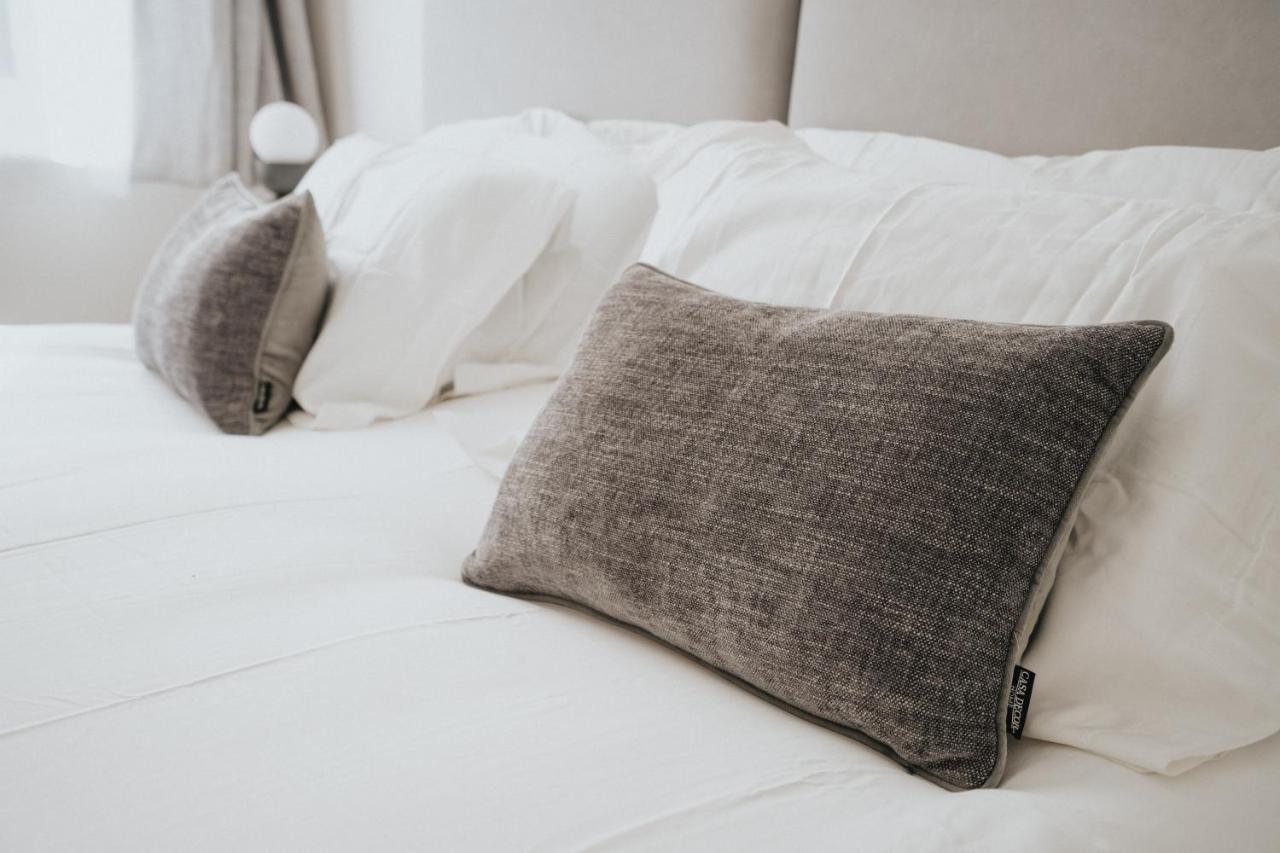 Lovely Modern 2 Bed City Centre Apartment With Free Parking - Double Or Twin Beds Available Wolverhampton Buitenkant foto